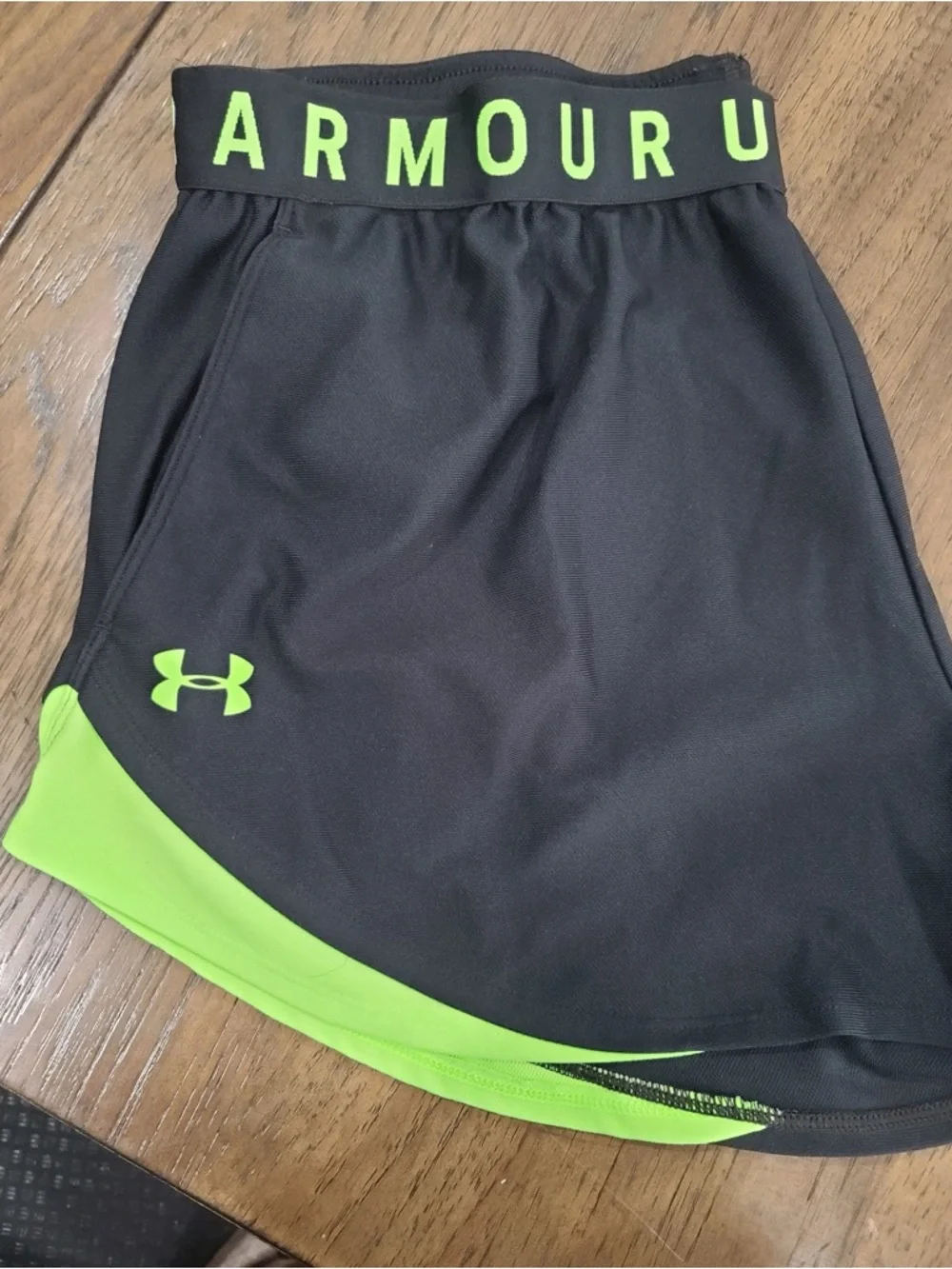 Under Armour Women’s' Athletic Shorts - Assorted Neon & Neutral Colors, size XL - Picture 4 of 16